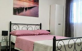 Studio Apartman Violeta II - 50M From The Beach